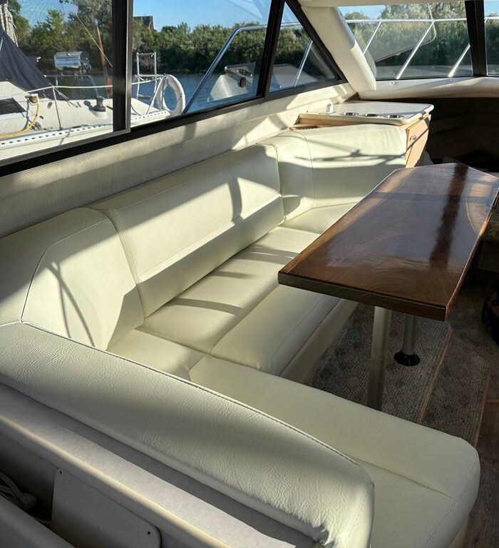 bayliner 2858 ciera command bridge (12)