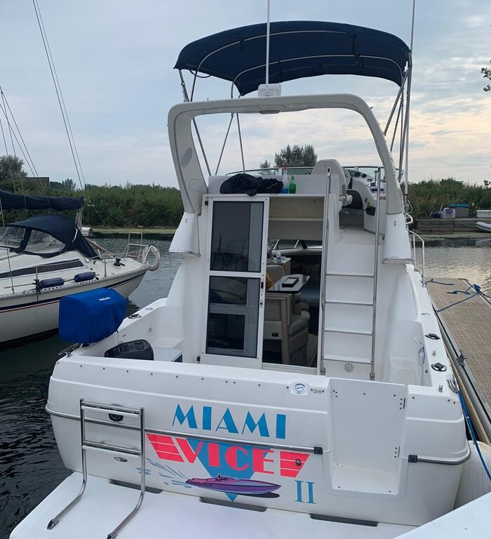 bayliner 2858 ciera command bridge (3)