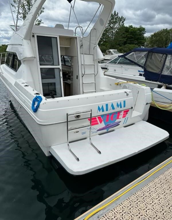 bayliner 2858 ciera command bridge (5)