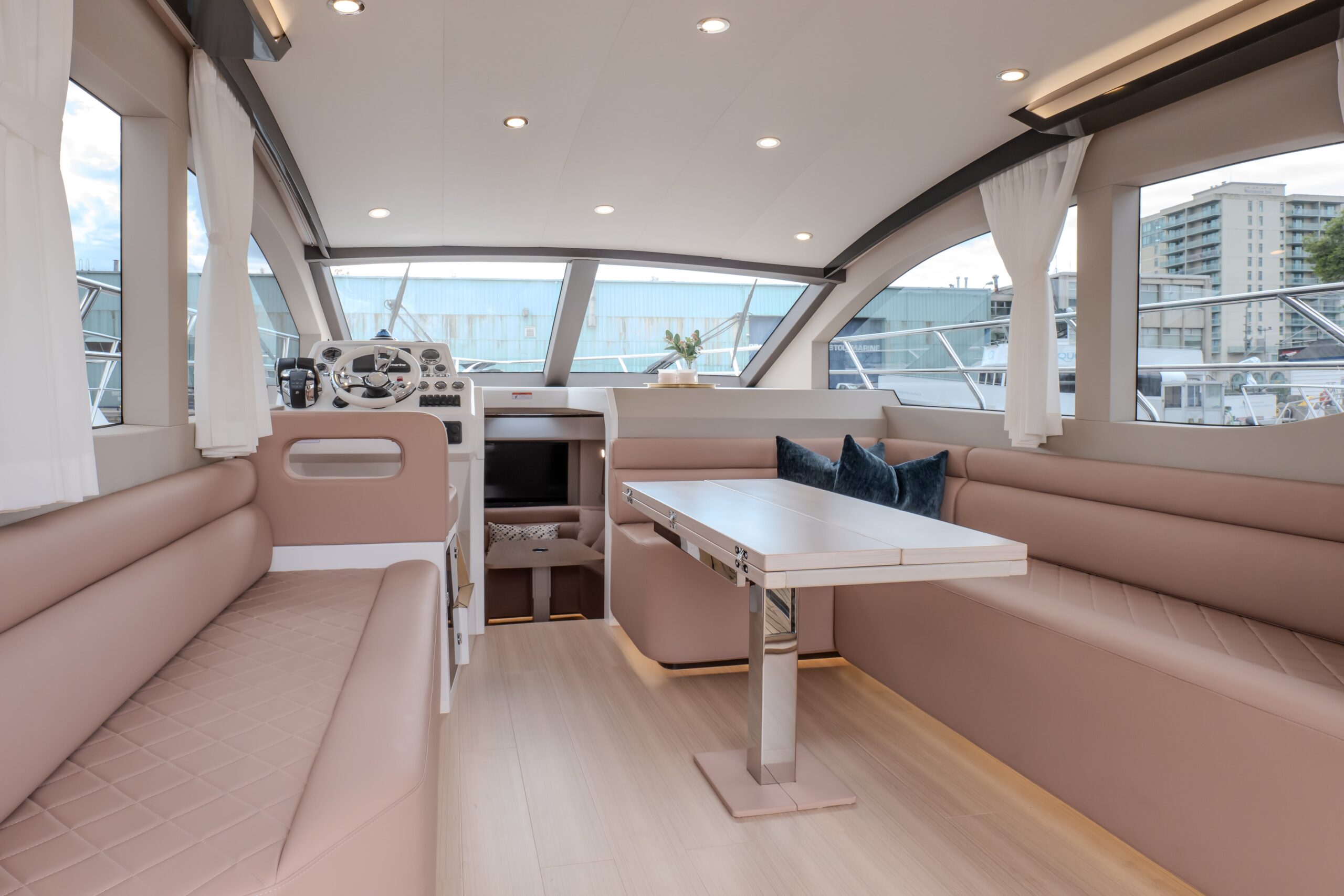 Eastar Yacht 14 min