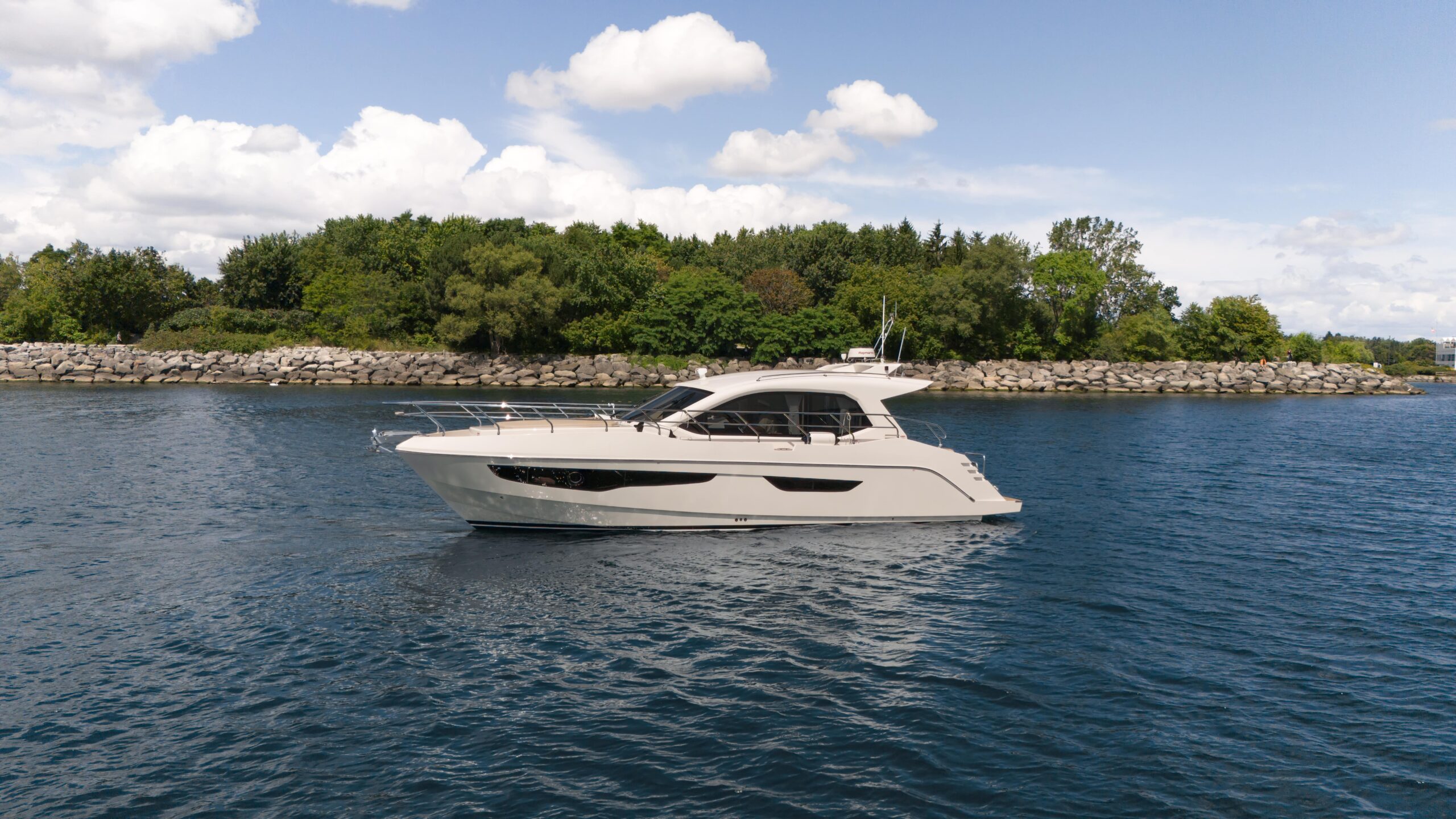 Eastar Yacht 2 min