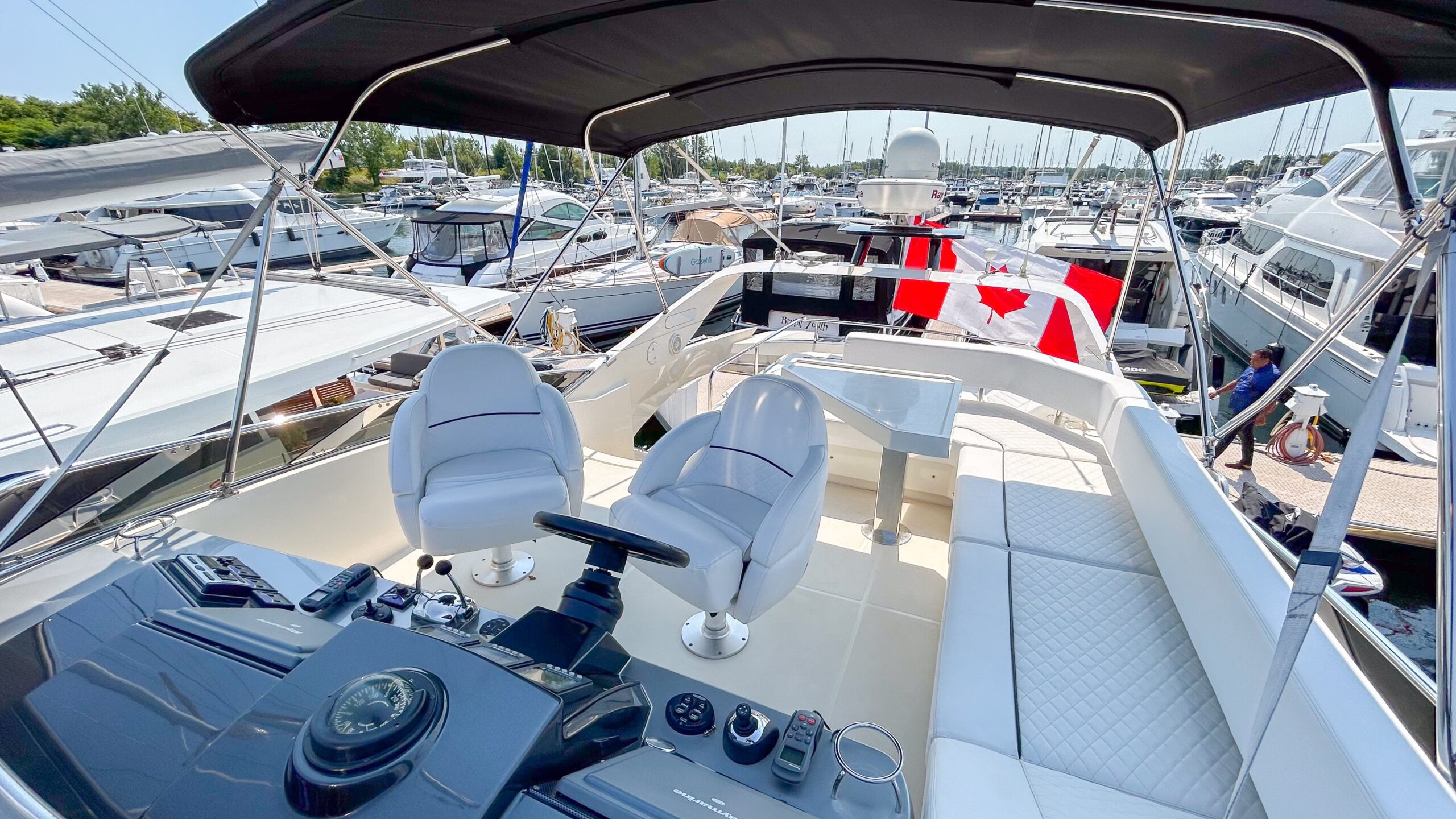 Marquis Flybridge 16 min