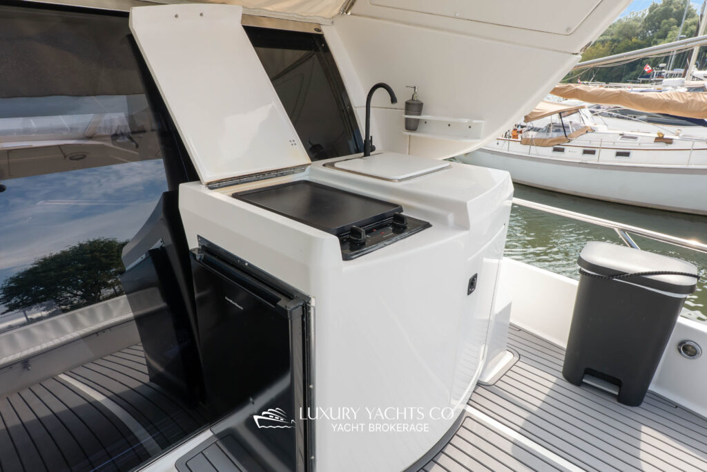 1997 Neptune Aft Cabin 313