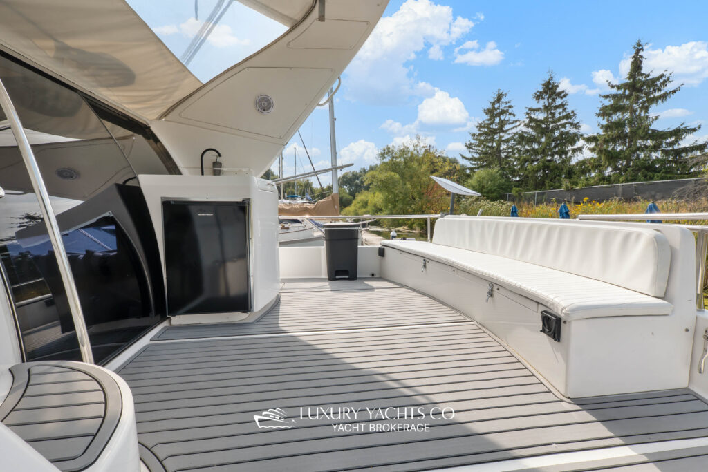 1997 Neptune Aft Cabin 327