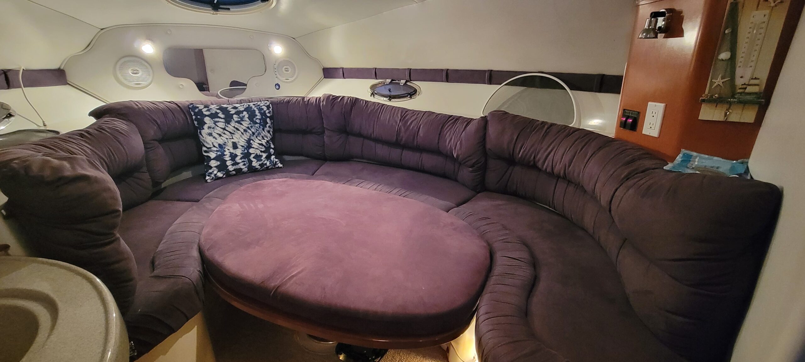 21e3aa21 f72b 4830 9e1d d4e0efa70438