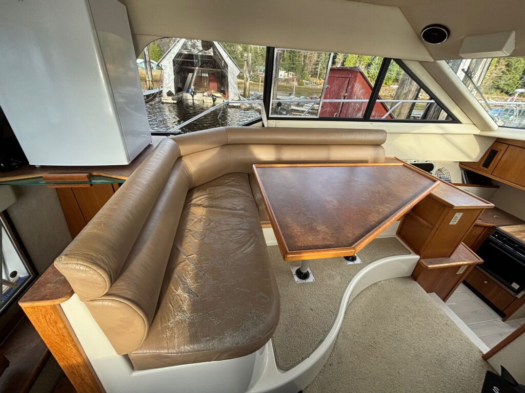 9f5274ce b6e1 4e33 894d e66c659ed79c