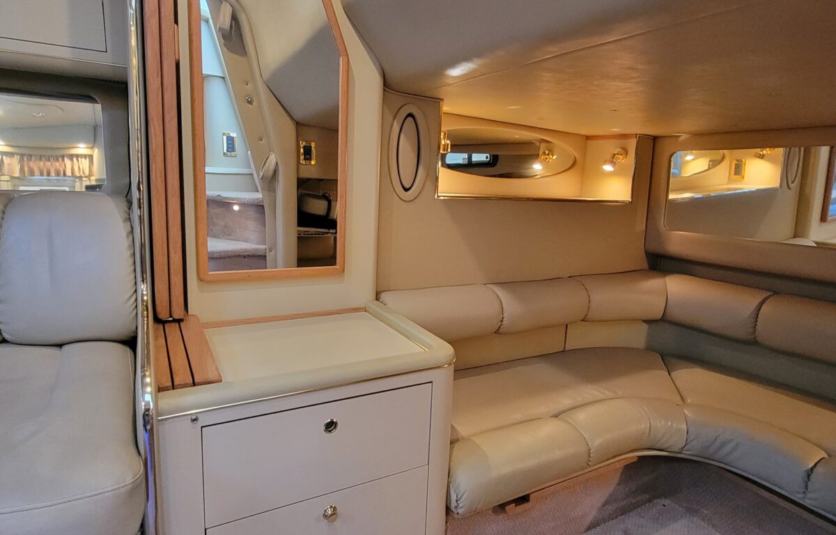 ce85a98d a2e3 4313 b690 c8dda66b4cc3