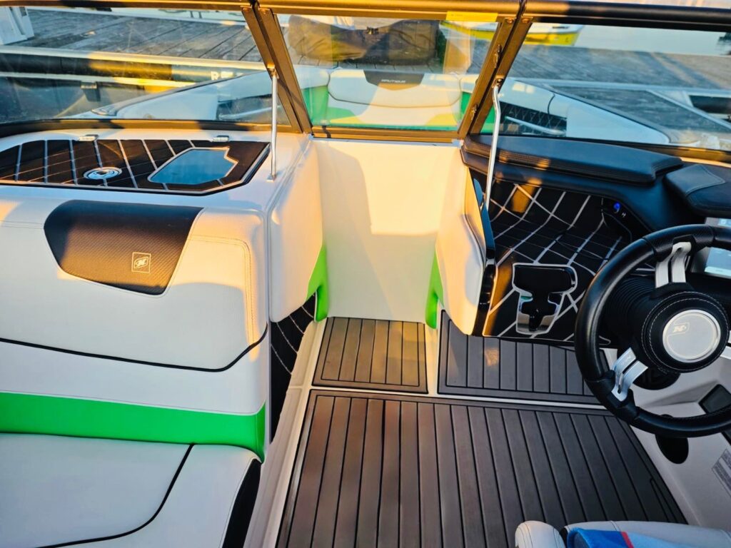 4a3b94df f46e 4de6 ae4f 76b39f52b656